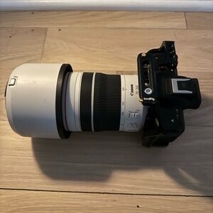 Cannon EOSR50 With Cannon 70-200 F4.0 and 14-45 F4-F6